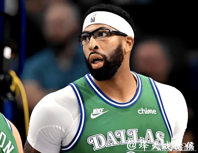 记者：很难理解针对自家球员，我们街区最差球队都不会这样